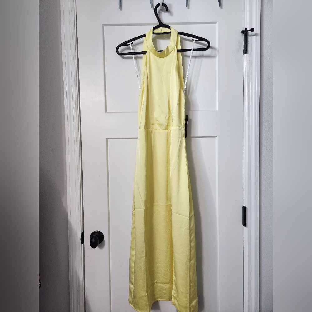 Lulu's yellow midi dress size medium